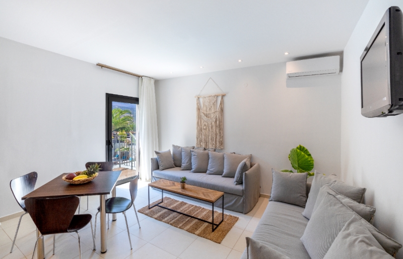 La Stella Suites