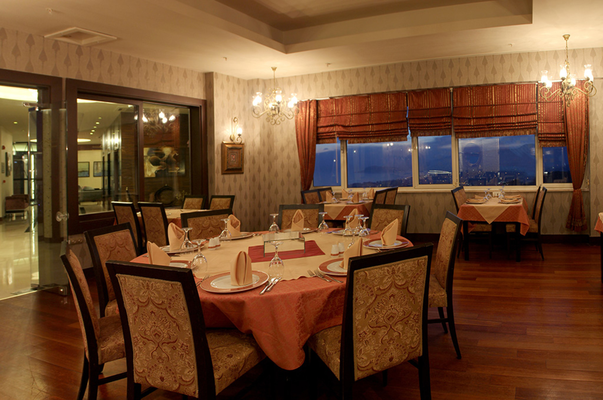 Goldcity Hotel