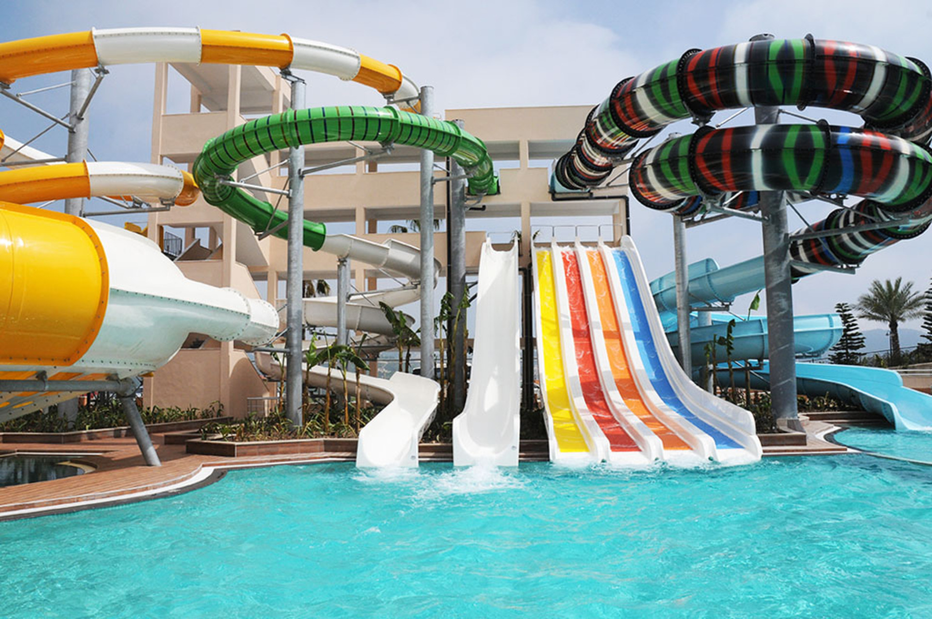 Goldcity Hotel