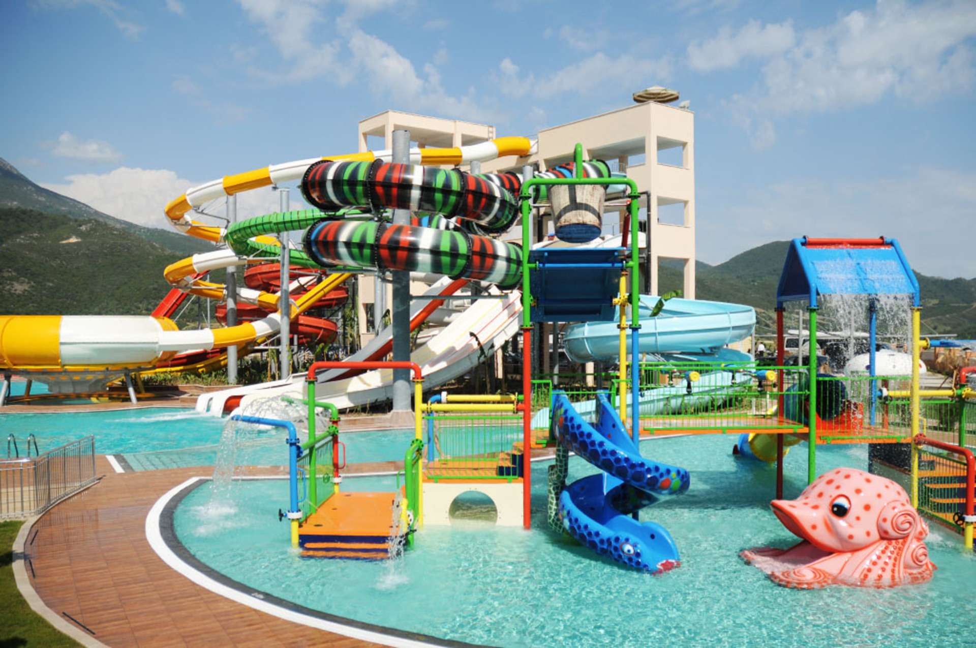 Goldcity Hotel
