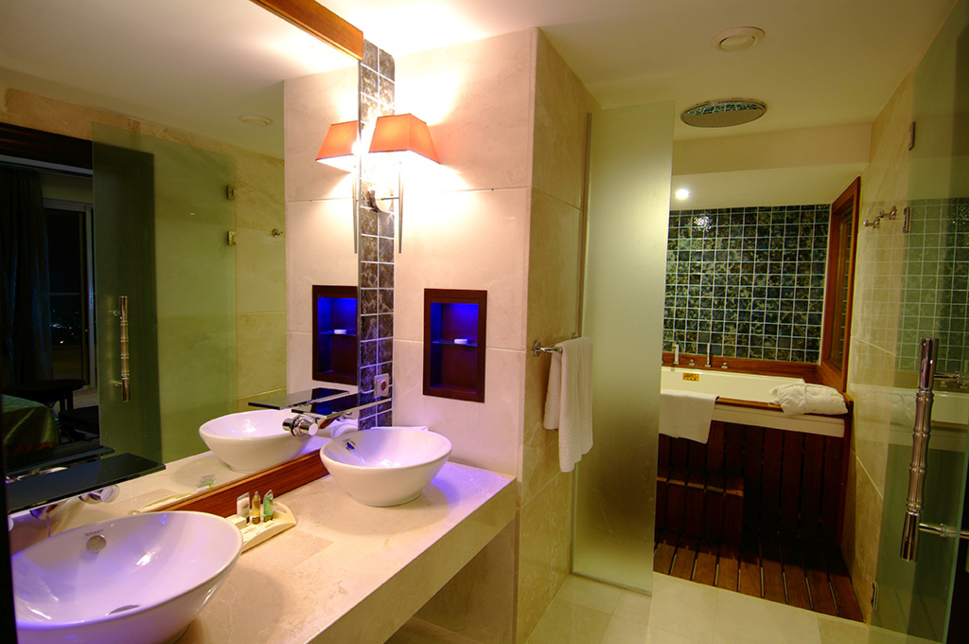 Goldcity Hotel