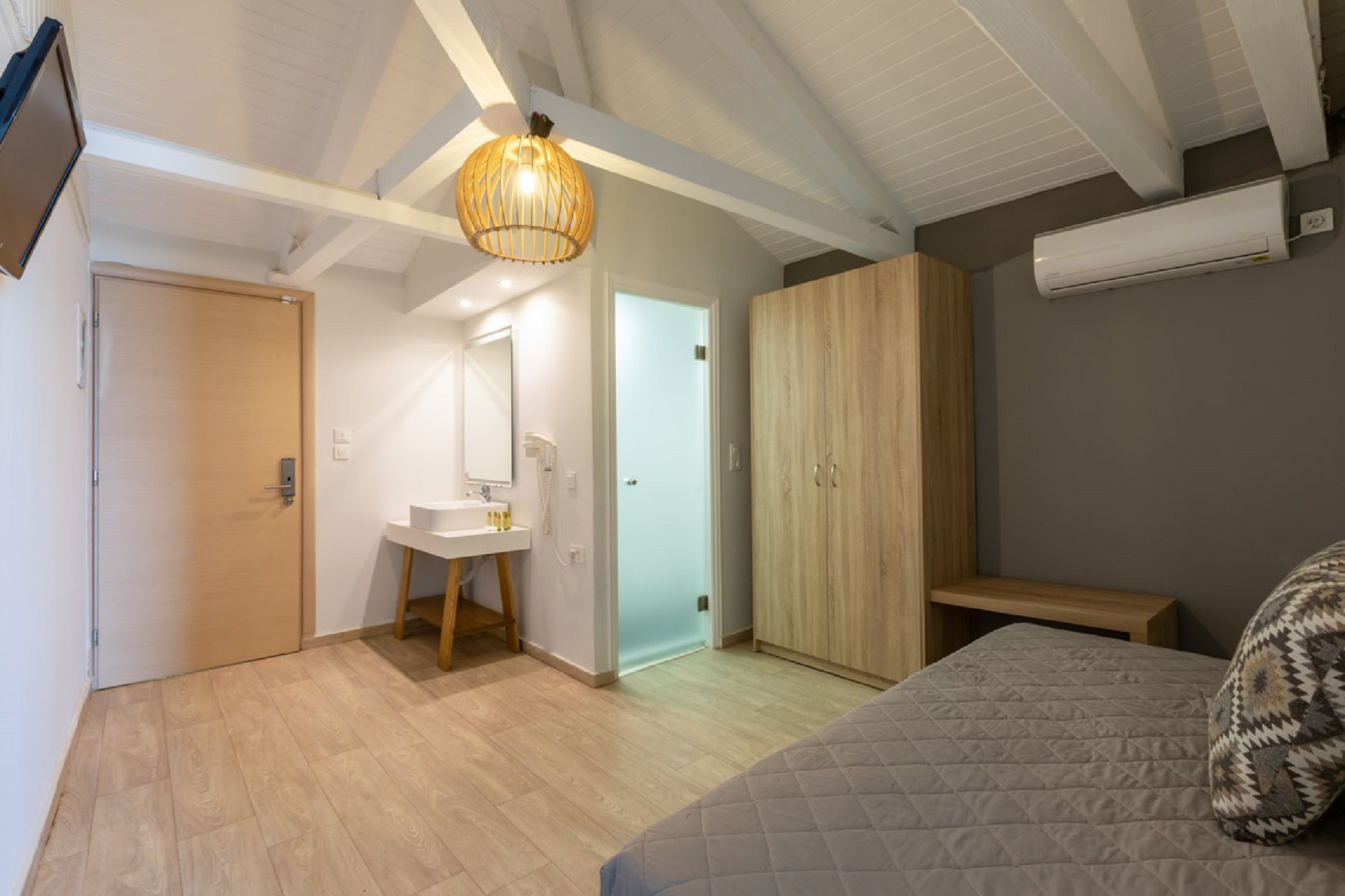 Cameo Beach Resort