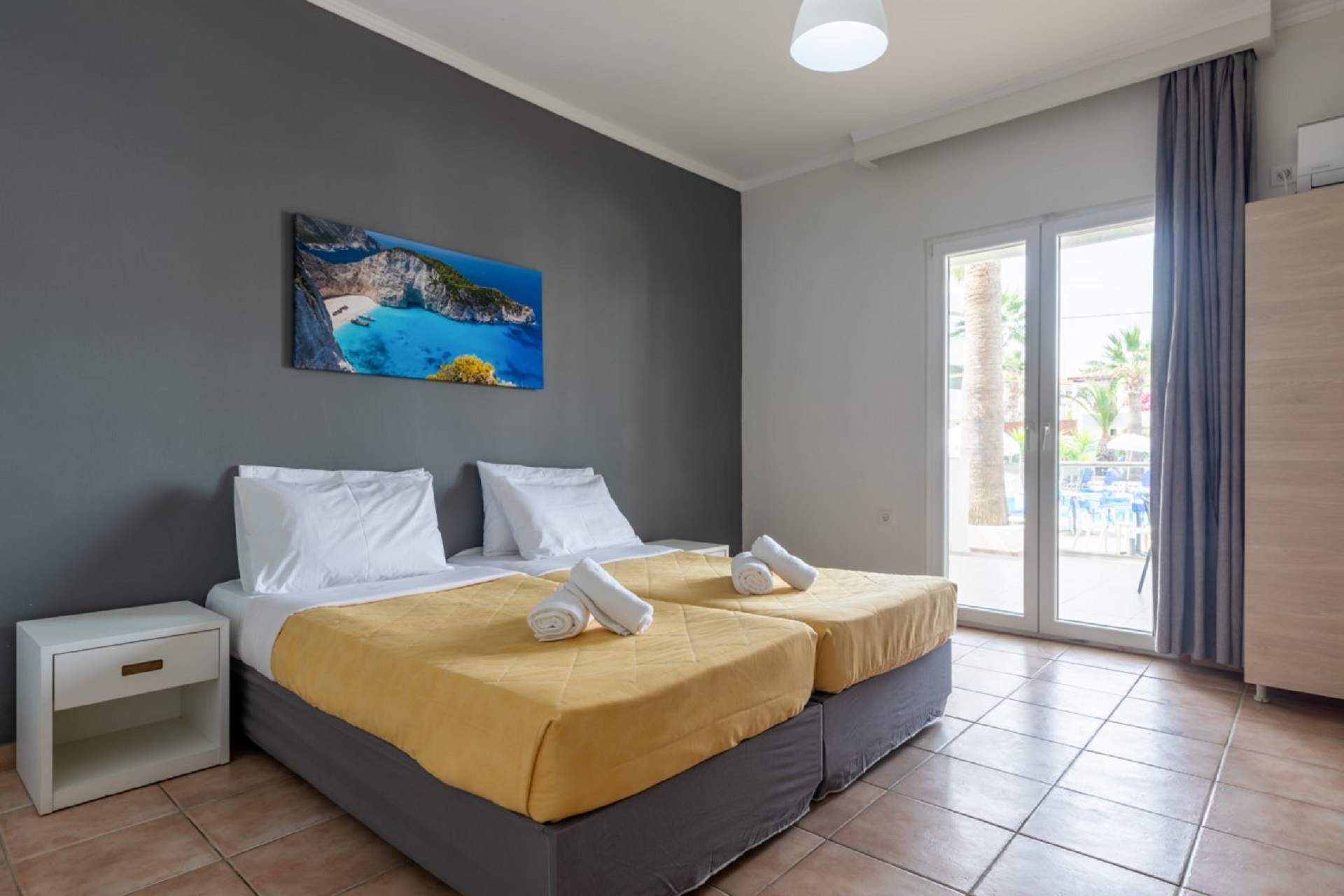 Cameo Beach Resort